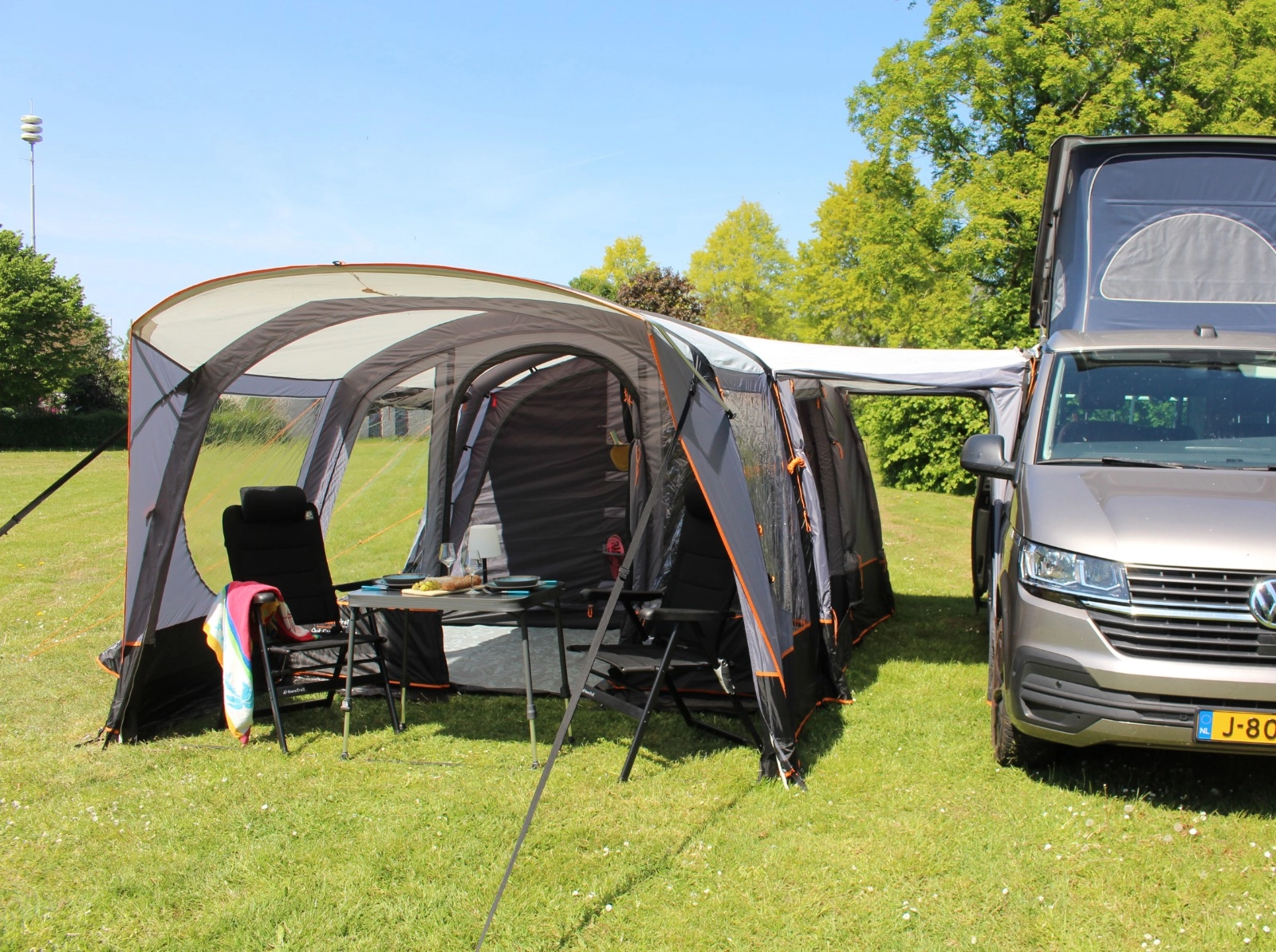 Eurotrail Oak Creek 500 Air opblaasbare bustent