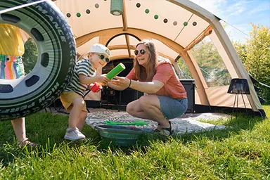 Kamperen bij warm weer Kamperen bij warm weer