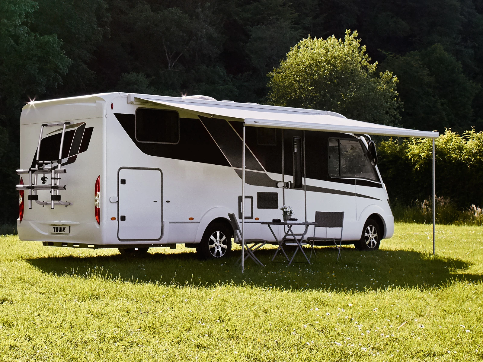 Thule Omnistor 5200 aluminium 190 Mystic Grey cassetteluifel