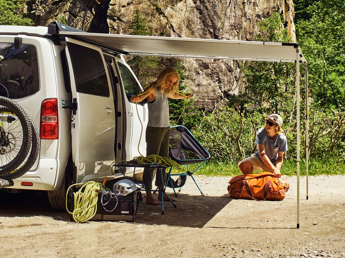 Thule Omnistor 3200 antraciet 270 Uni Grey cassetteluifel