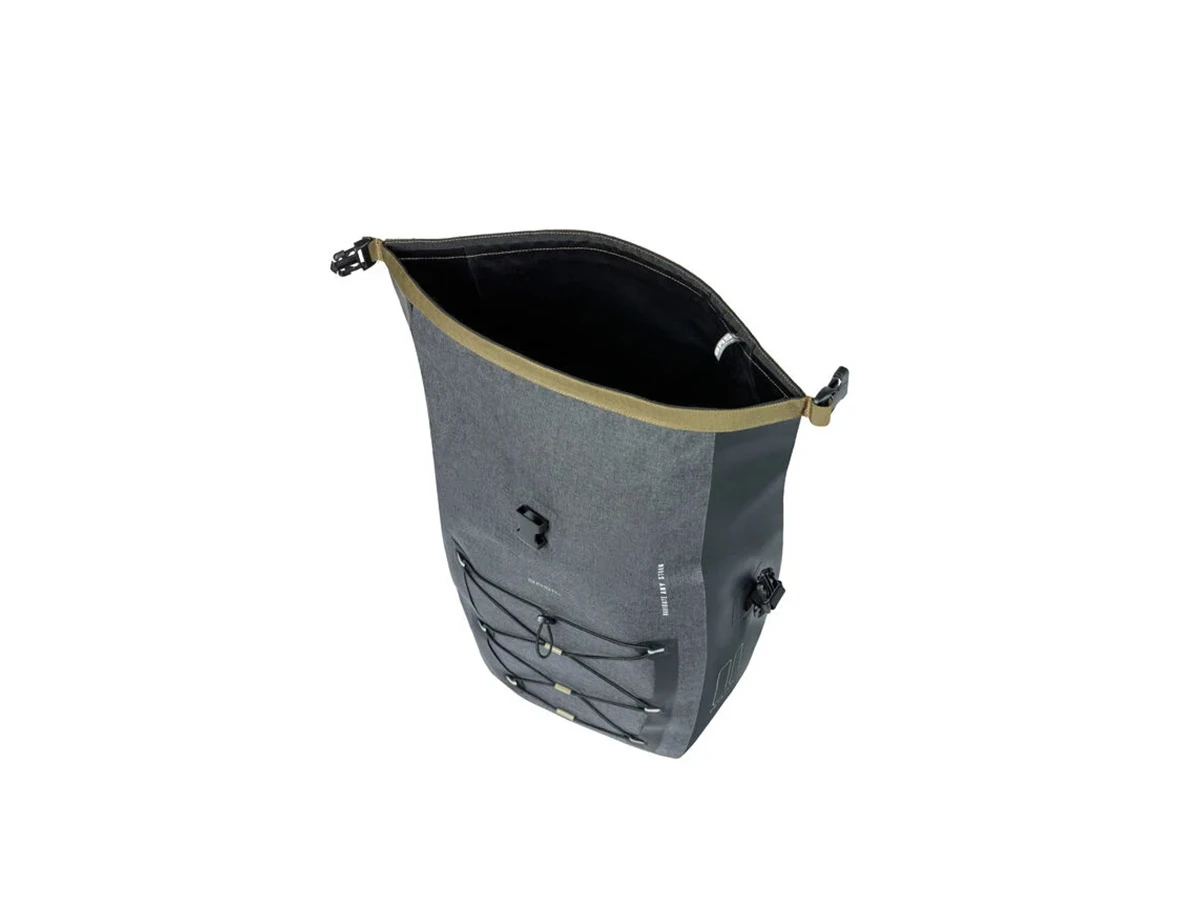 Basil Navigator Storm L enkele fietstas 15-31 Liter - Black