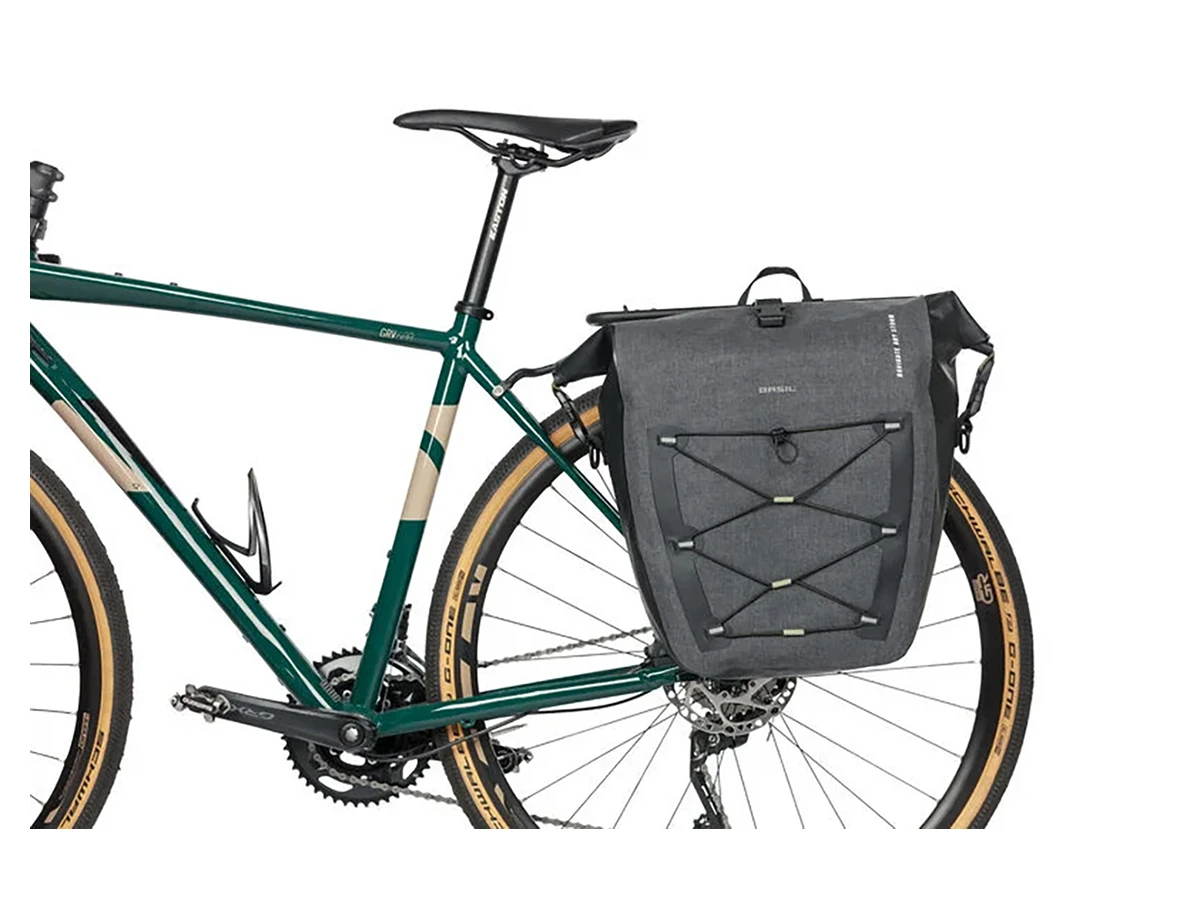Basil Navigator Storm L enkele fietstas 15-31 Liter - Black