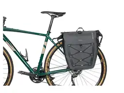 Basil Navigator Storm L enkele fietstas 15-31 Liter - Black