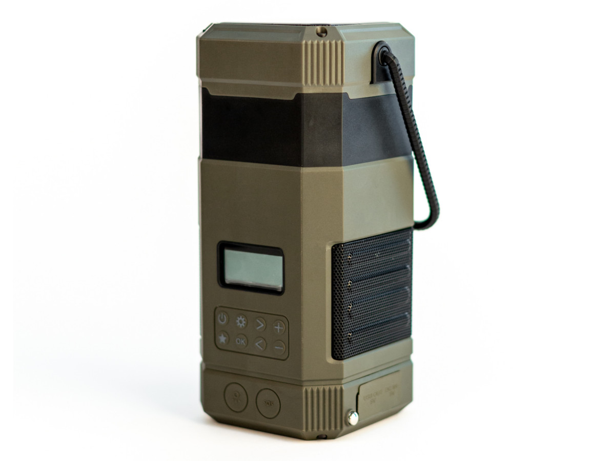 HIGH-END solar/dynamo DAB+FM radiolantaarn