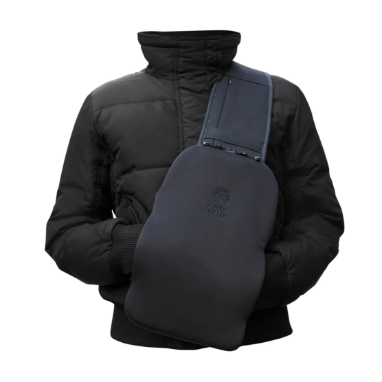 Snugbud Classic zwarte rugzak met warmte kruik
