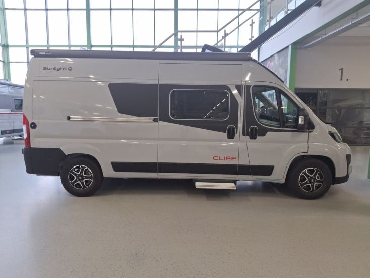 Sunlight Cliff 600 X camper