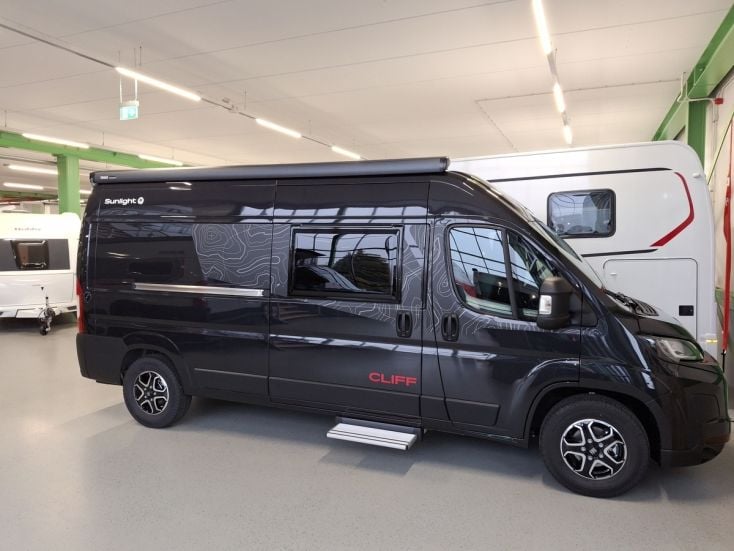 Sunlight Cliff 600 XX 20 years edition 2025 camper