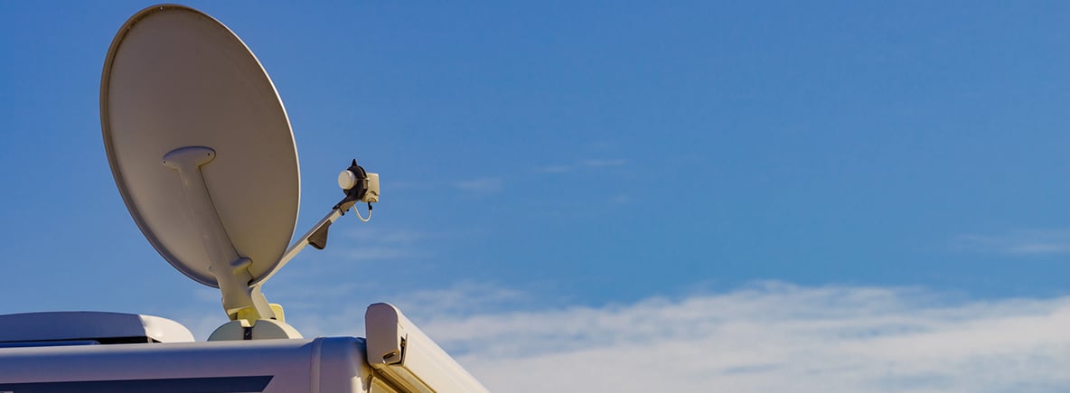 automatische satellietschotel 