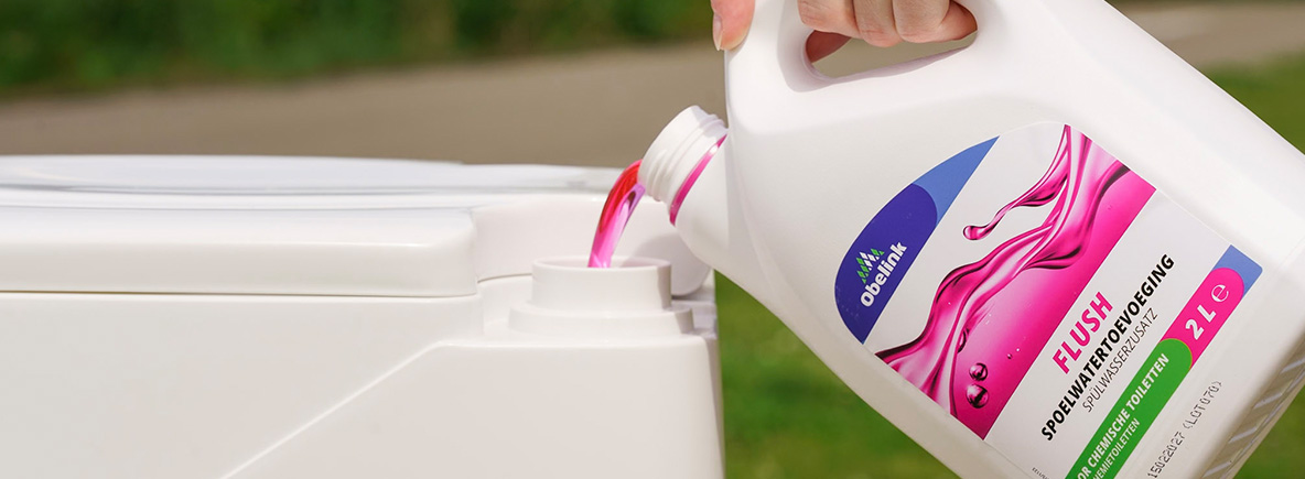 toiletpapier en middelen voor chemisch campingtoilet