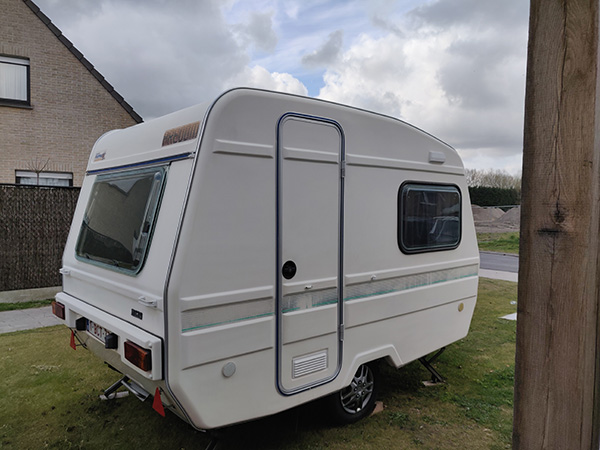 Een kijkje in de caravan van Alex en Mieke