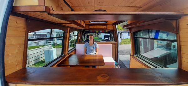 Een kijkje in de camper van Ellen en Bart