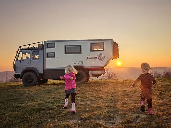 Een kijkje in de camper van Pascal en Eefke