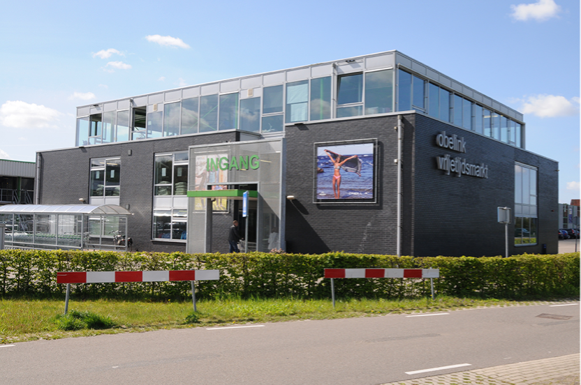 Onafhankelijk Opschudding Zware vrachtwagen Obelink Kampeerwinkel. Megastore 72.500m² in Winterswijk
